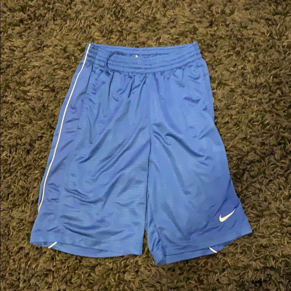 Blue Nike shorts - Picture 1 of 3